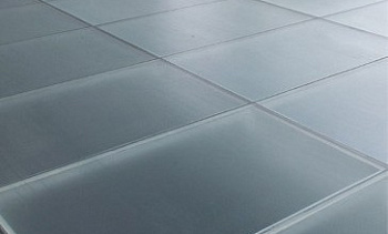 Стеклянный пол в квартиру с матовым стеклом в Воронеже. Готовые проекты ПерилаГлавСнаб Стеклянный пол в квартиру с матовым стеклом в Воронеже. Готовые проекты ПерилаГлавСнаб