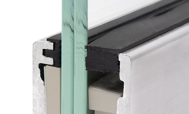 Комплект профиля зажимного для стекла 12 мм, с отверстиями, НЕАНОД, алюминий, k601-4-12 4 Комплект профиля зажимного для стекла 12 мм, с отверстиями, НЕАНОД, алюминий, k601-4-12 4