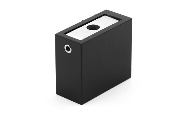 Коннектор стена-труба для прямоугольного трека 30х10 мм, нержавеющая сталь AISI 304, черная t463 BL 4 Коннектор стена-труба для прямоугольного трека 30х10 мм, нержавеющая сталь AISI 304, черная t463 BL 4