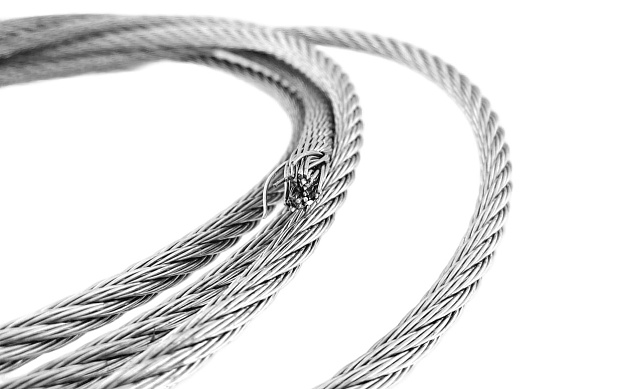 Трос из нержавеющей стали средней жесткости Ø5 мм AISI304 Ф-1061 4 Трос из нержавеющей стали средней жесткости Ø5 мм AISI304 Ф-1061 4